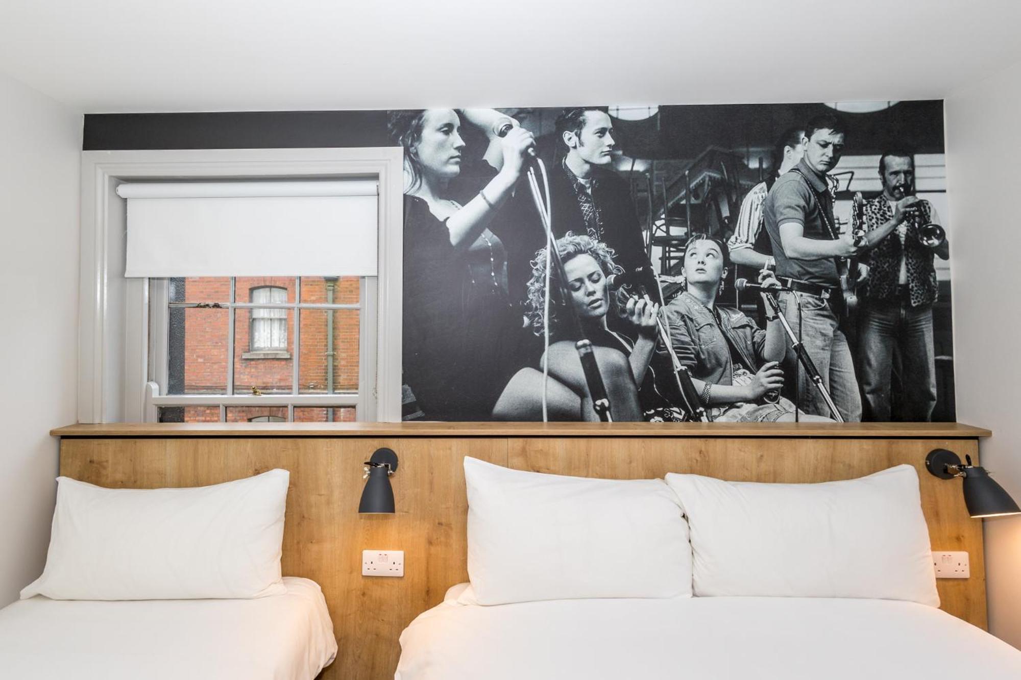 The Auld Dubliner Hotel Bagian luar foto